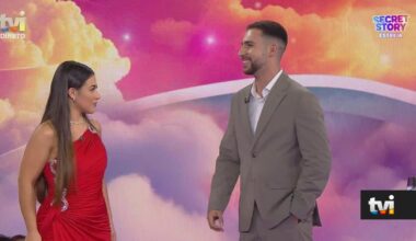 Ela disse sim! Concorrente pede a namorada em casamento em plena gala de estreia - TVI