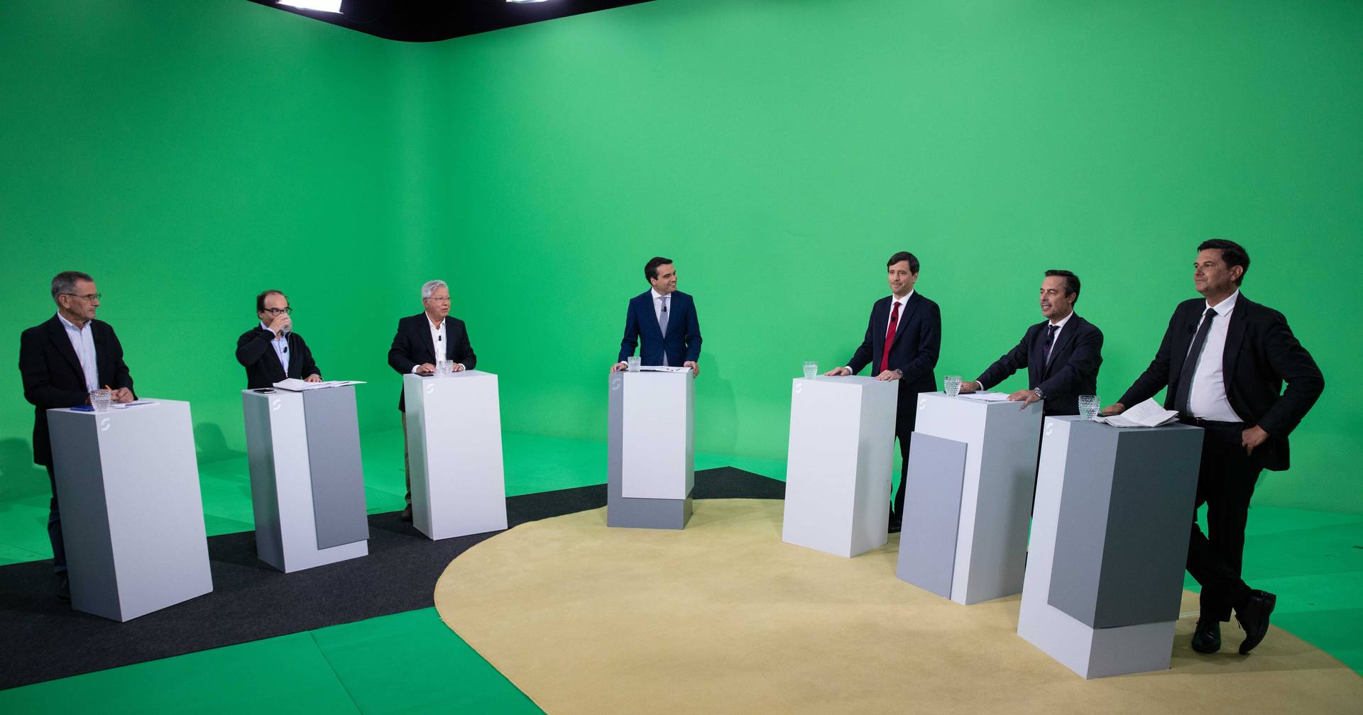 Braga: crise da habitação e metrobus estiveram no centro do debate em que apareceram consensos sobre segurança