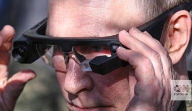 Putin foi ao terreno ver como 100 mil soldados russos se preparam às portas da NATO