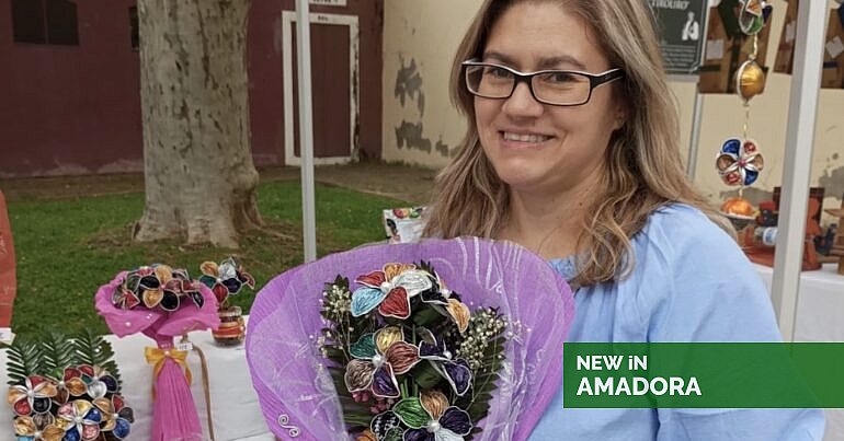 Em casa de Sandra bebem-se 120 cafés por mês. Ela não recicla as cápsulas — faz arte — New in Amadora
