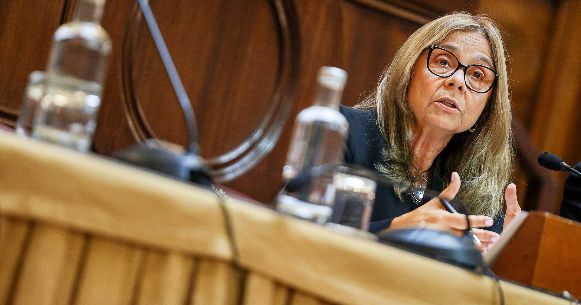Ministra da Saúde quer transferir obstetras ‘à força’ para resolver problema das urgências