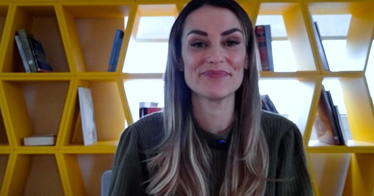 O que Estou Lendo: Amanda Souza indica o livro "Foco Roubado", de Johann Hari