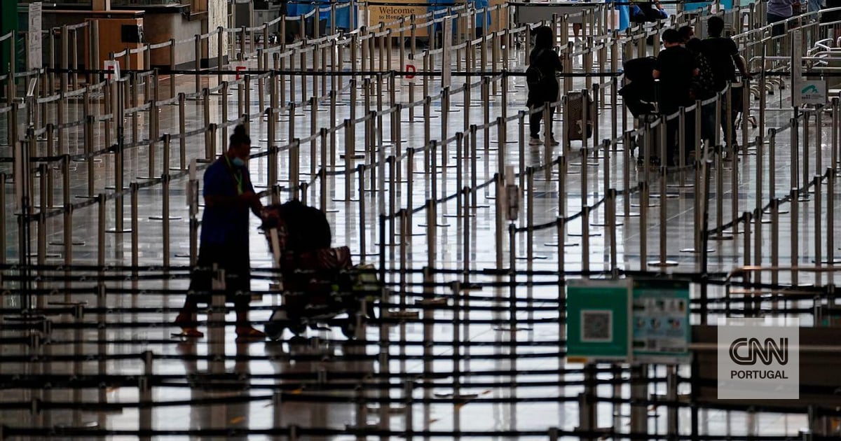 Vários aeroportos europeus atingidos por ataque informático