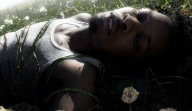 Cantor norte-americano cancela digressão depois de ser revelada identidade de jovem encontrada morta na bagageira do seu automóvel
