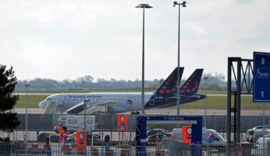 Problemas técnicos em vários aeroportos da Europa atrasam e cancelam voos