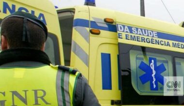 Um morto e um ferido grave em acidente com duas motos na A1