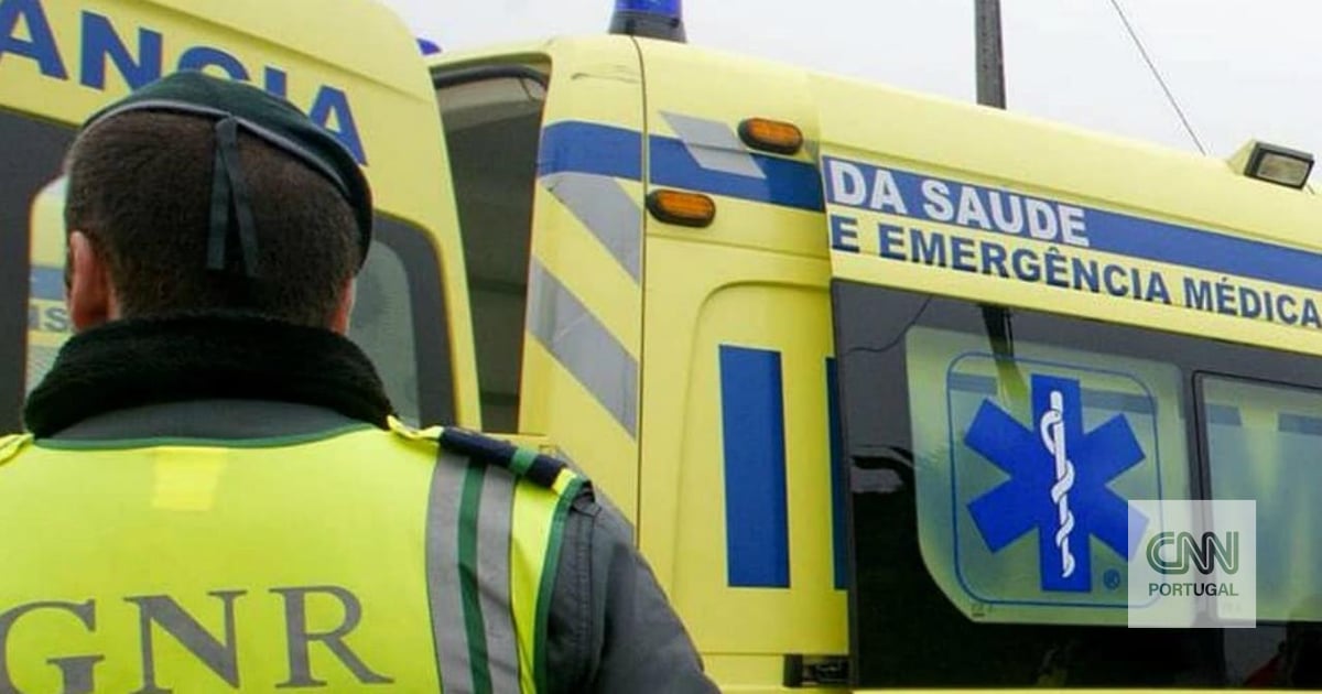 Um morto e um ferido grave em acidente com duas motos na A1