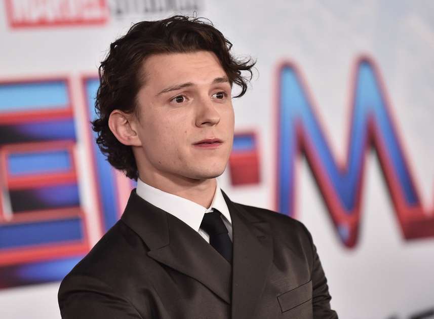 Tom Holland sofre acidente em set de filmagens de 'Homem Aranha: Um Novo Dia'