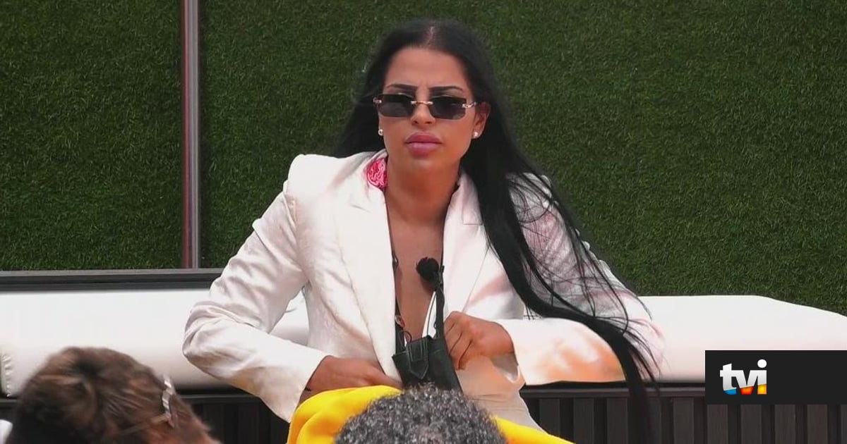 Mariana não desiste de convencer os colegas que soja vem dos excrementos da vaca - Secret Story