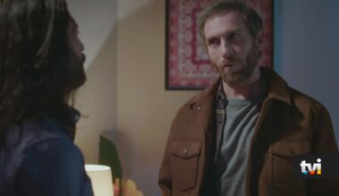 A Protegida: Rui insulta Sanjay, mas é Gonçalo que acaba com aquilo - Novelas