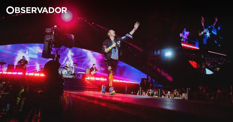 Marido também estava a ver concerto com namorada – Observador