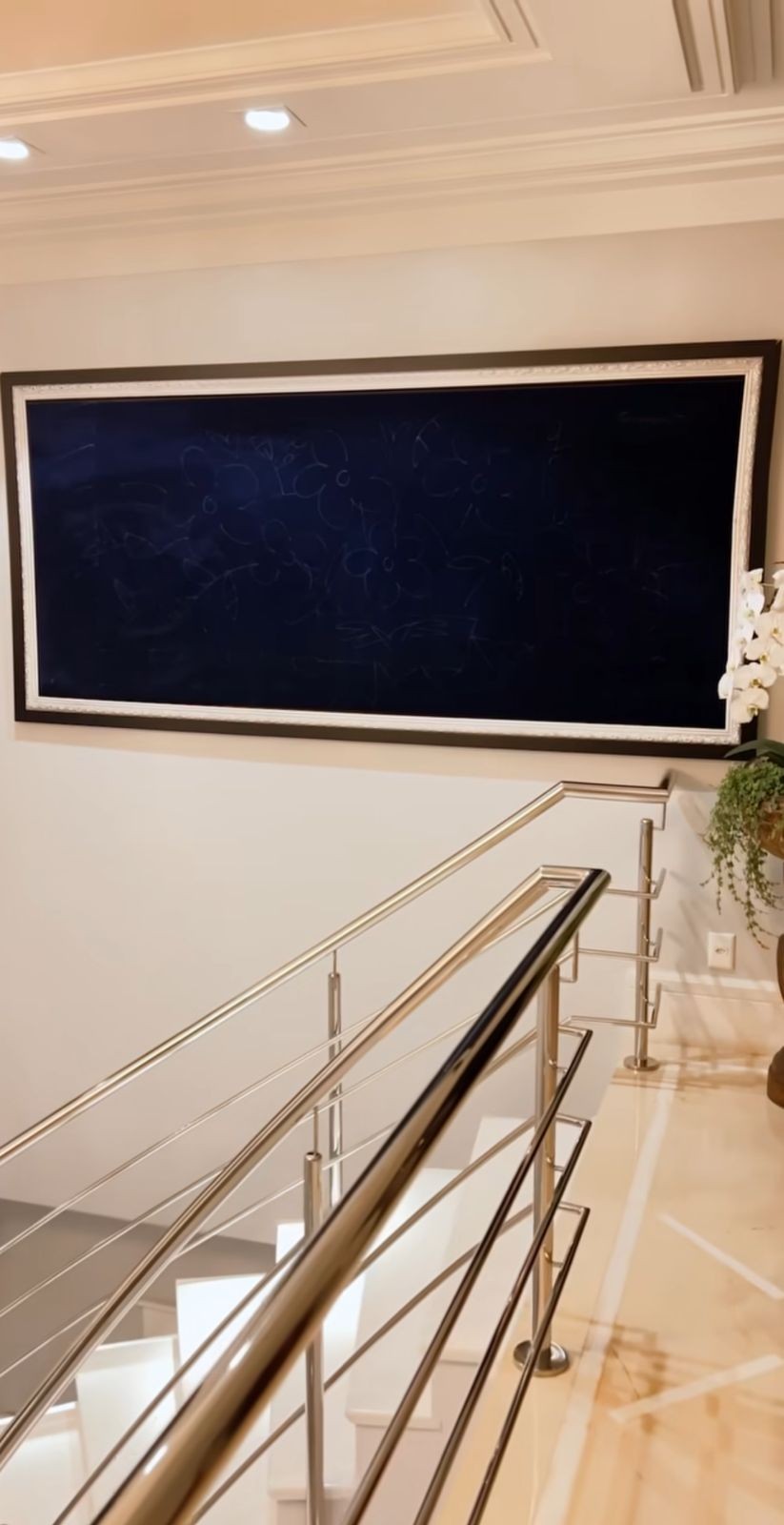 Detalhes da decoração do apartamento de Ana Hickmann e Edu Guedes — Foto: Reprodução/Instagram