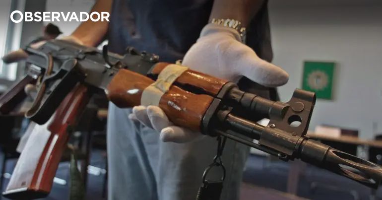 GNR detém 7 pessoas e apreende armas de guerra em Aljezur – Observador
