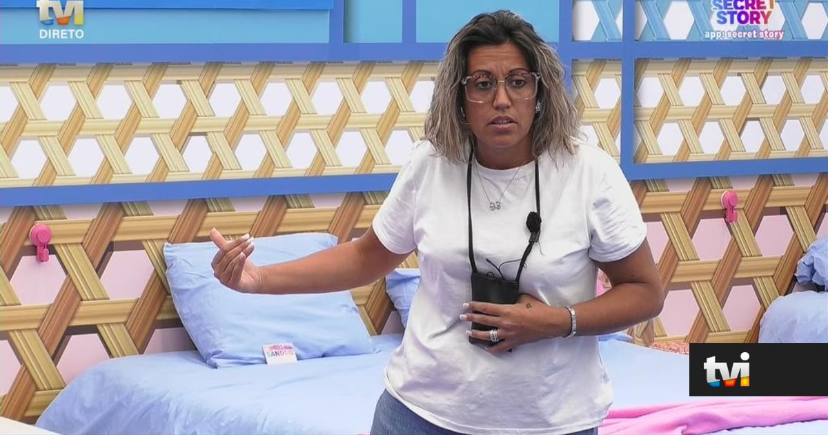 Tenso! Dinâmica termina com discussão entre marido e mulher. E Leandro assiste a tudo - Secret Story