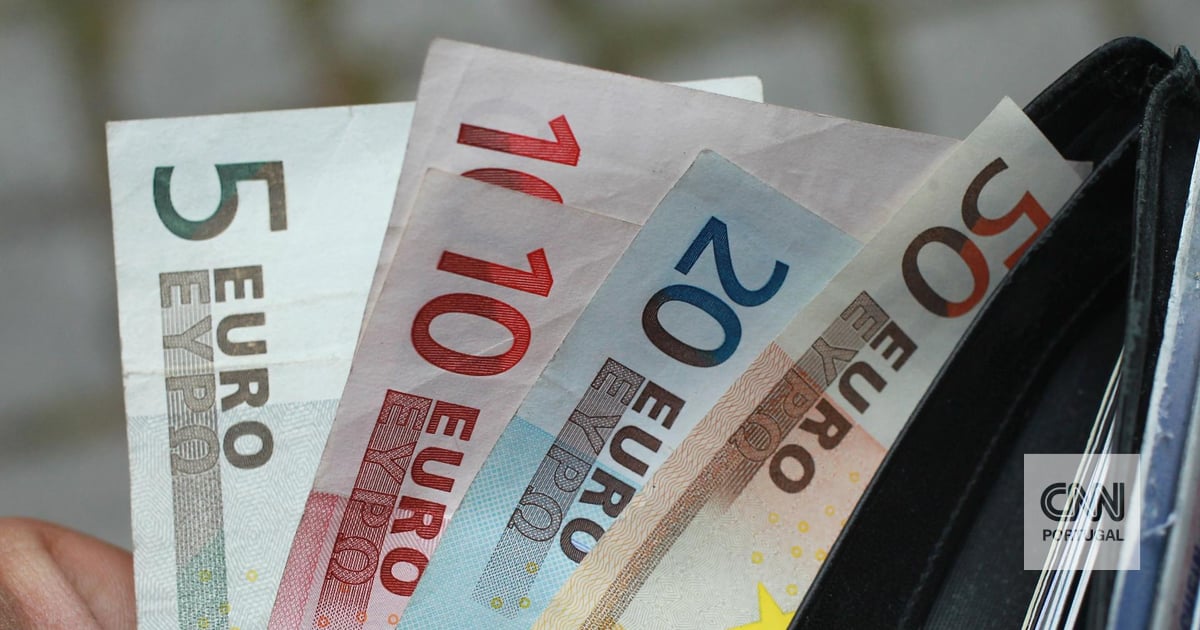"Mantenha a calma e ande com dinheiro". É o Banco Central Europeu que o diz, para o caso de surgir outra crise