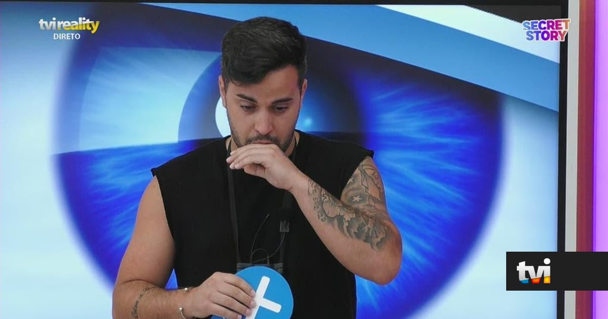 Pedro abre o coração e desaba em lágrimas. Marisa emociona-se ao ouvir o marido - Secret Story