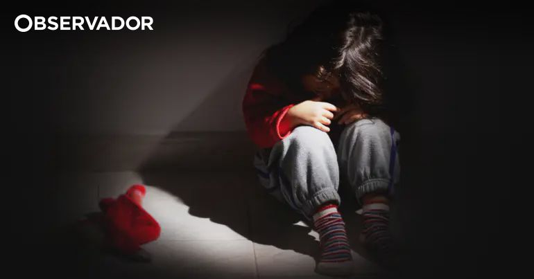 Criança desaparecida desde julho estava em casa abandonada – Observador