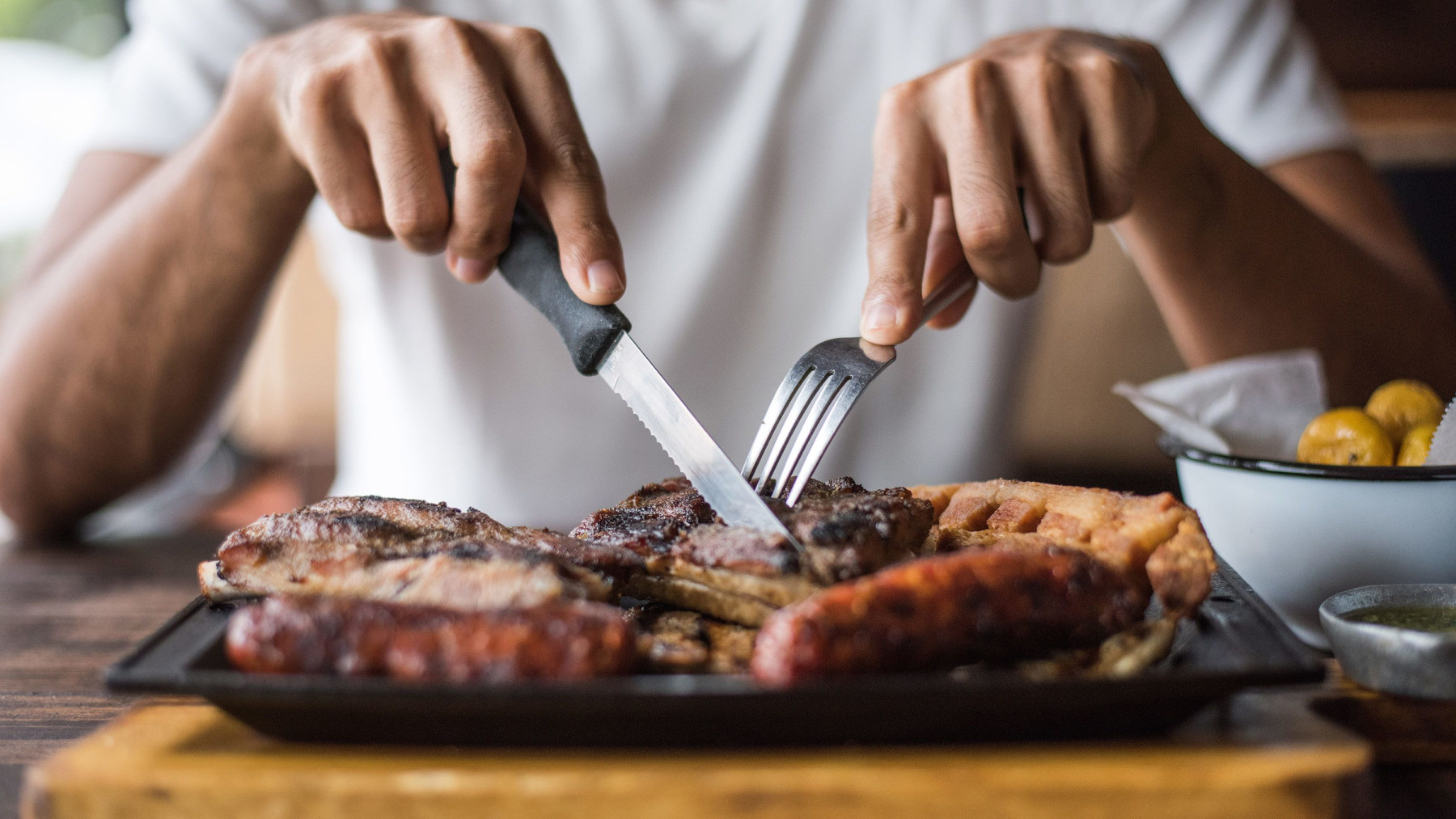 Comer carne pode reduzir mortes por câncer, diz pesquisa inédita — CompreRural