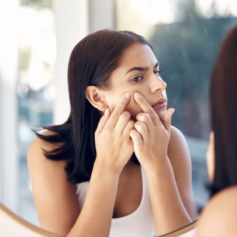 Mulheres com ciclo menstrual irregular têm mais problemas de pele