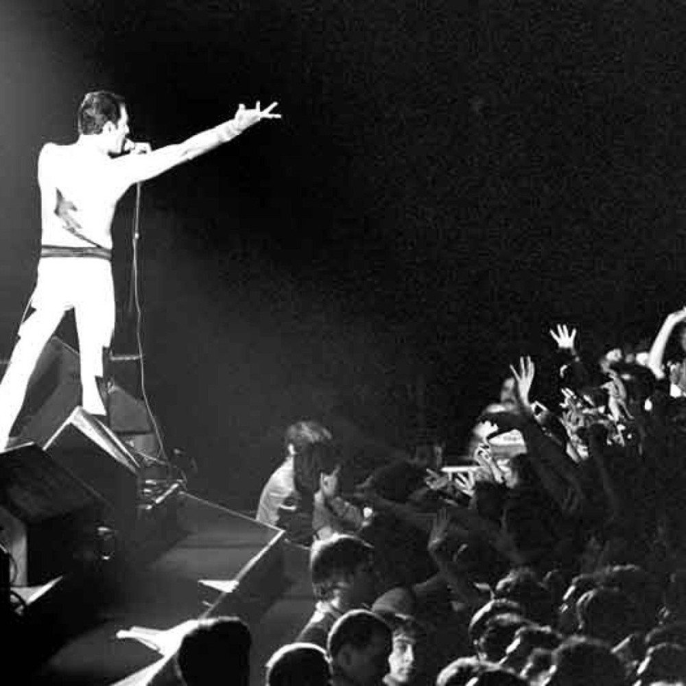 Livro que ‘revela’ filha de Freddie Mercury é difícil de acreditar