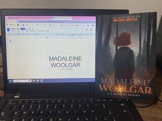 A menina que fingia ler escreveu e lançou livro de fantasia aos 13 anos 
