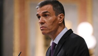 Chefe do Governo espanhol elogia manifestantes que interromperam Volta a Espanha
