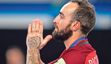 Ricardinho. O mágico do salão