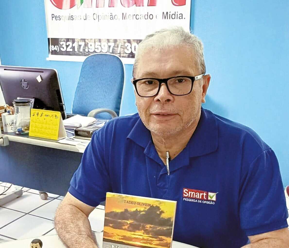 Jornalista Tadeu Oliveira lança livro em Macau