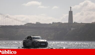 Ouviu dizer que viram um carro a passear no Tejo? É verdade e estávamos a bordo | Motores