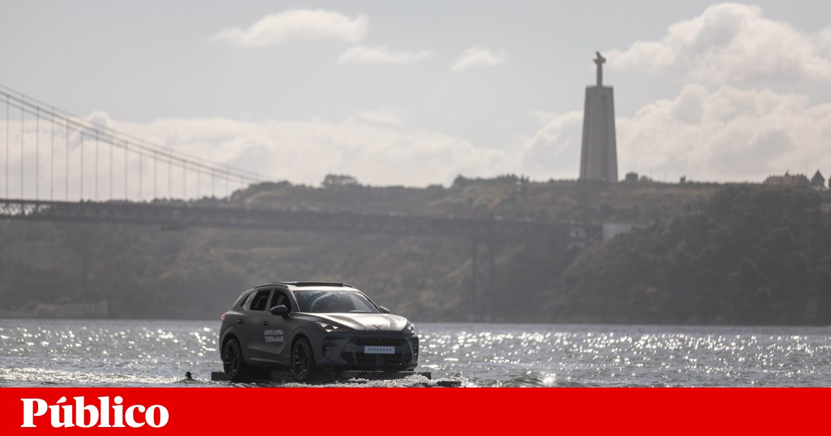 Ouviu dizer que viram um carro a passear no Tejo? É verdade e estávamos a bordo | Motores