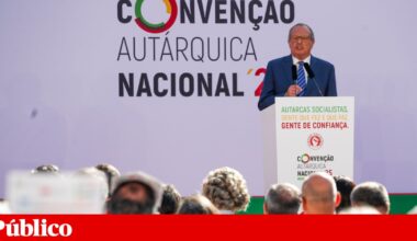 Carlos César compara Chega a canivete-suíço: “Lá vistoso e barato, era!” | PS