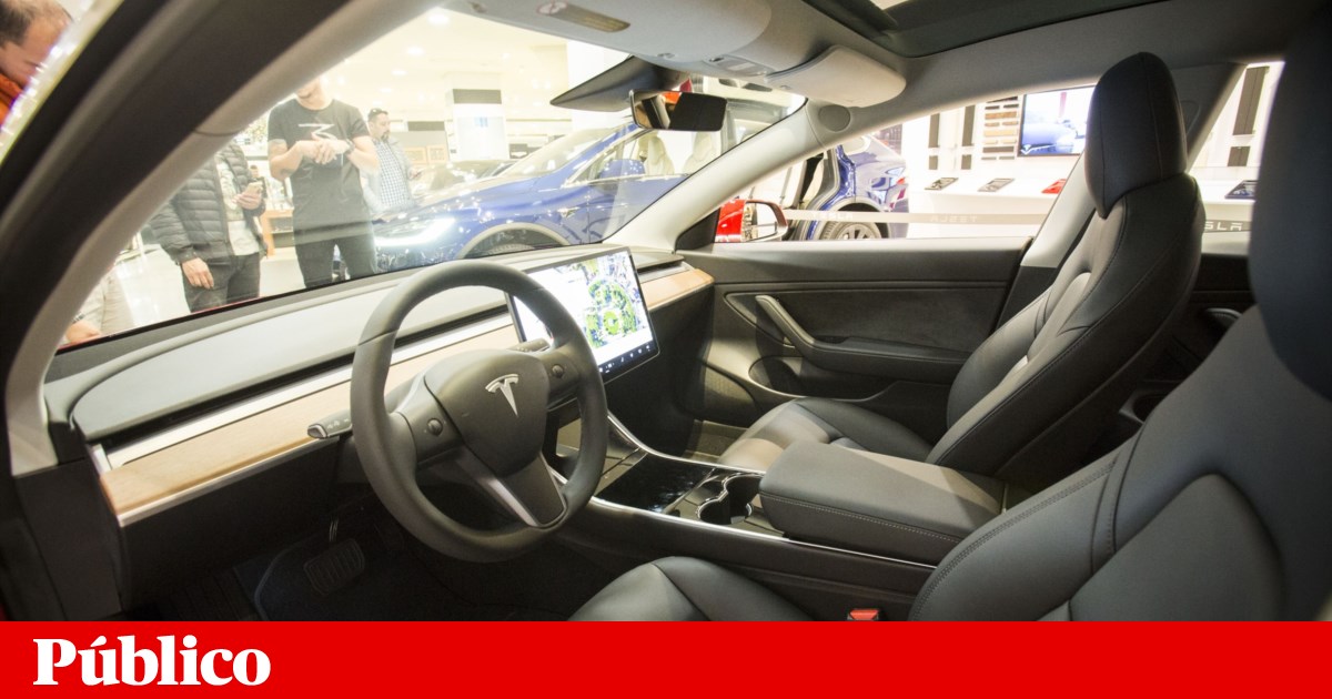 Tesla vai redesenhar puxadores das portas após investigação nos EUA | Motores