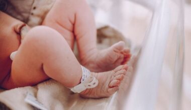 SUS vai oferecer vacina contra vírus responsável pela morte de 18 crianças esse ano em SC | WH3 - Sistema 103 - Rádio Raio de Luz - Rádio Lider