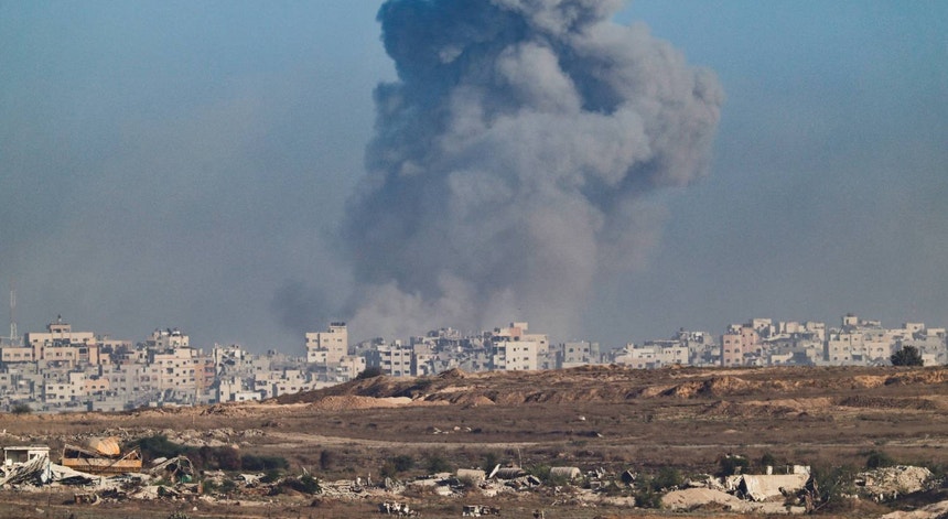 "Gaza está a arder" anuncia o ministro israelita da Defesa