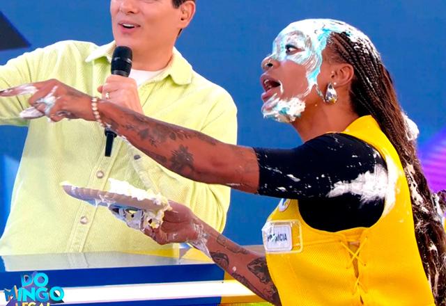 SBT TV | Confusão toma conta do Domingo Legal após pergunta do Passa ou Repassa