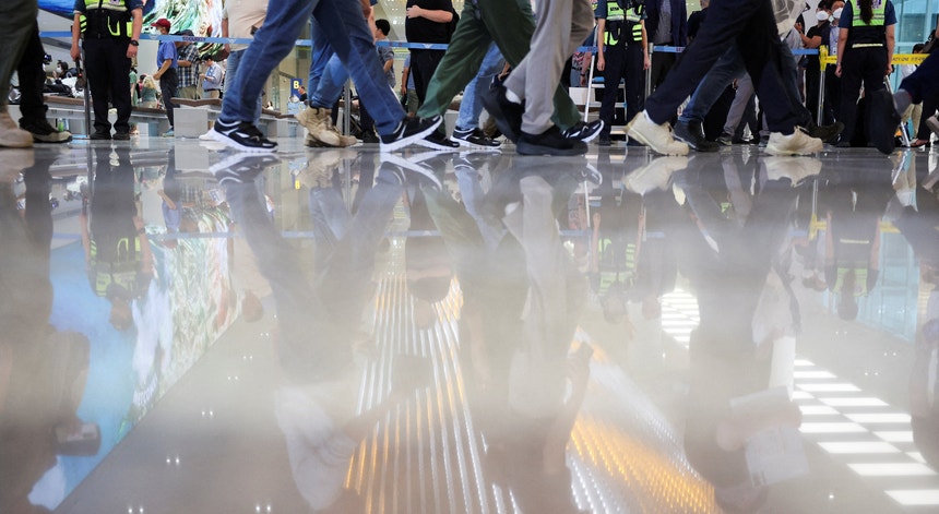 Greves da Menzies sem impacto nos aeroportos - RTP