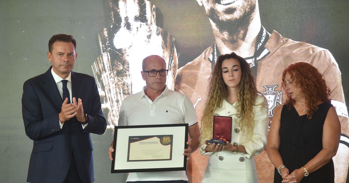 Jorge Costa e Diogo Jota eternizados com condecorações