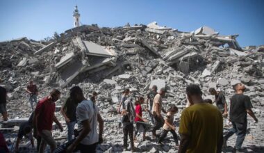 Autoridades de Gaza admitem um milhão de deslocados no sul