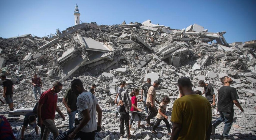 Autoridades de Gaza admitem um milhão de deslocados no sul