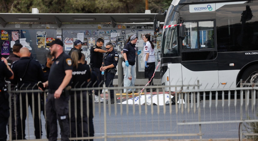 Tiroteio em Jerusalém faz vários mortos