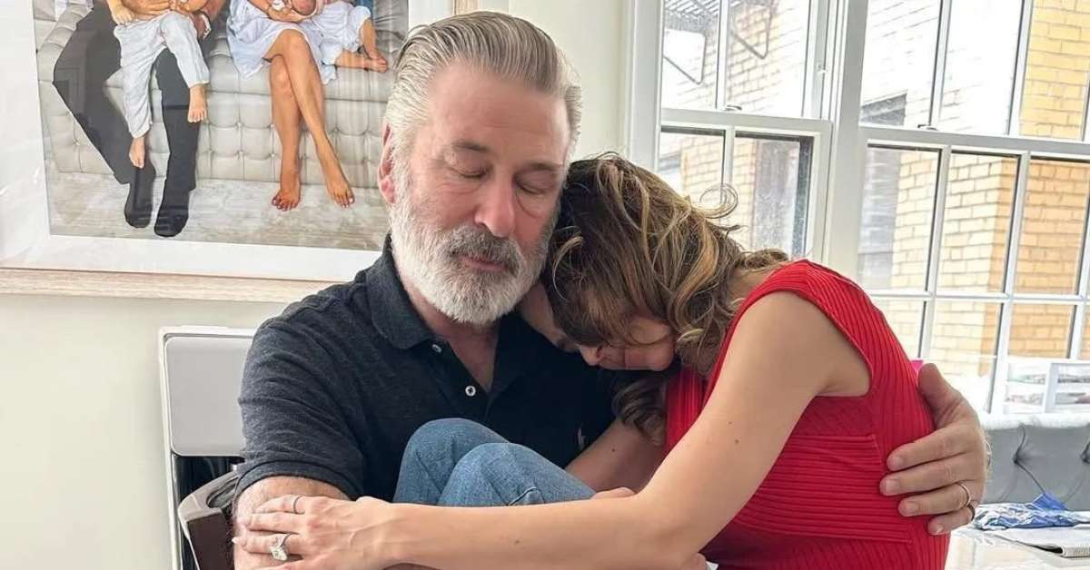 Exausta com 7 filhos, mulher de Alec Baldwin desabafa: 'Ele ainda quer mais'
