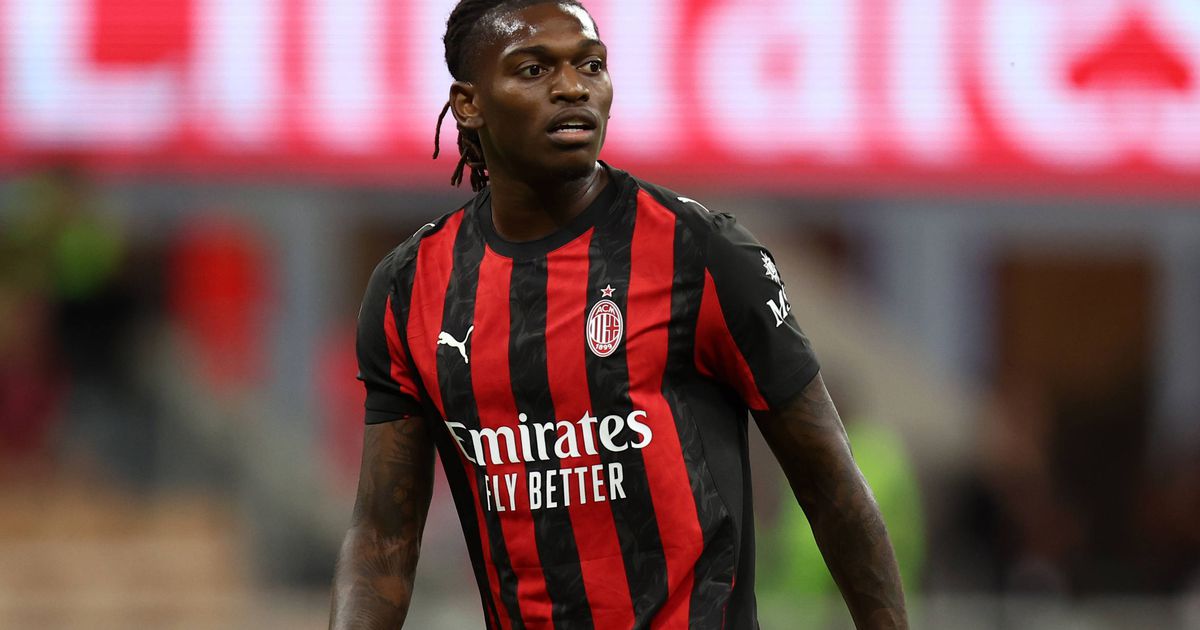 Rafael Leão lembra quando o Benfica o deixou 'pendurado': «Rui Costa pediu desculpa»
