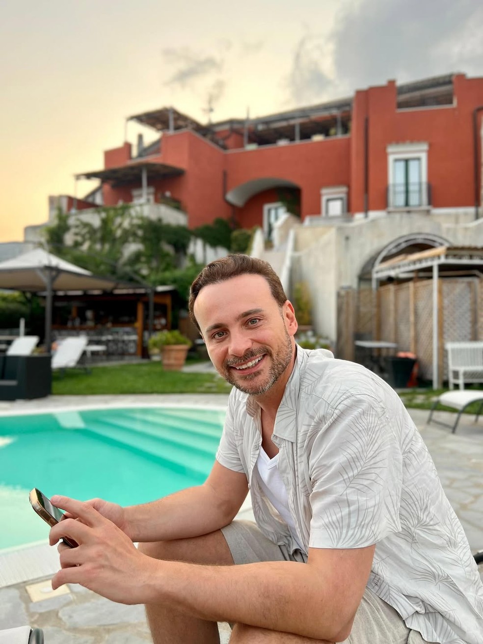 Conheça Léo Fuchs: ator, produtor e amigo de Giovanna Ewbank há mais de 30 anos — Foto: Reprodução Instagram