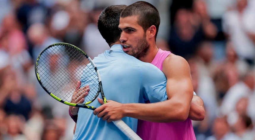 Open dos Estados Unidos. Alcaraz derrota Djokovic e marca encontro com Sinner
