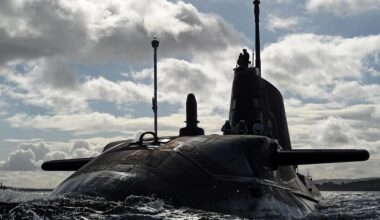 Austrália vai investir quase 7 mil milhões em "caixões submarinos"