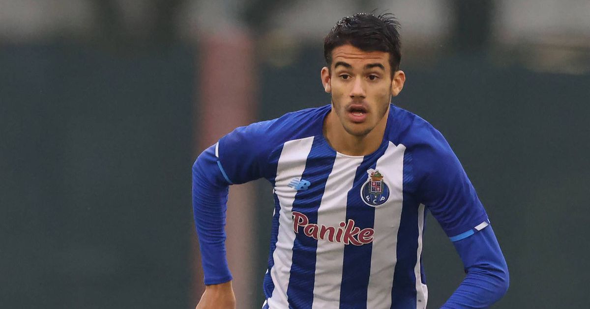 Conheça a solução interna para render Nehuén Pérez no FC Porto