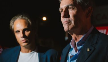 Benfica: Noronha Lopes e Nuno Gomes em Manchester com o diretor-geral escolhido