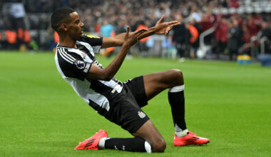 Recorde na Premier League: Isak deixa Newcastle e reforça Liverpool