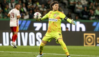 Ochoa explica porque foi tomar café e não voltou... para assinar contrato
