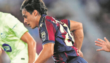 Proposta do Benfica por Carlos Álvarez não foi suficiente para convencer o Levante